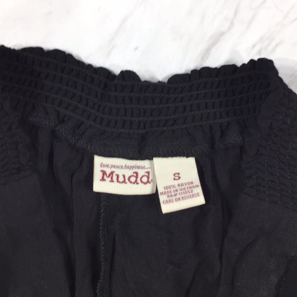 ⭐️ S MUDD BLACK BOHEMIAN CAPRI PANTS - Picture 3 of 4